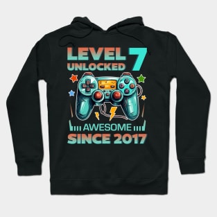 Level 7 Unlocked Awesome Since 2017 7th b-day Gift For Boys Kids Toddlers Hoodie